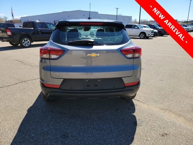 Used 2021 Chevrolet TrailBlazer LS FWD image 5