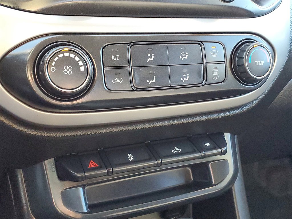 Used 2015 Chevrolet Colorado LT w/ LT Convenience Package image 20