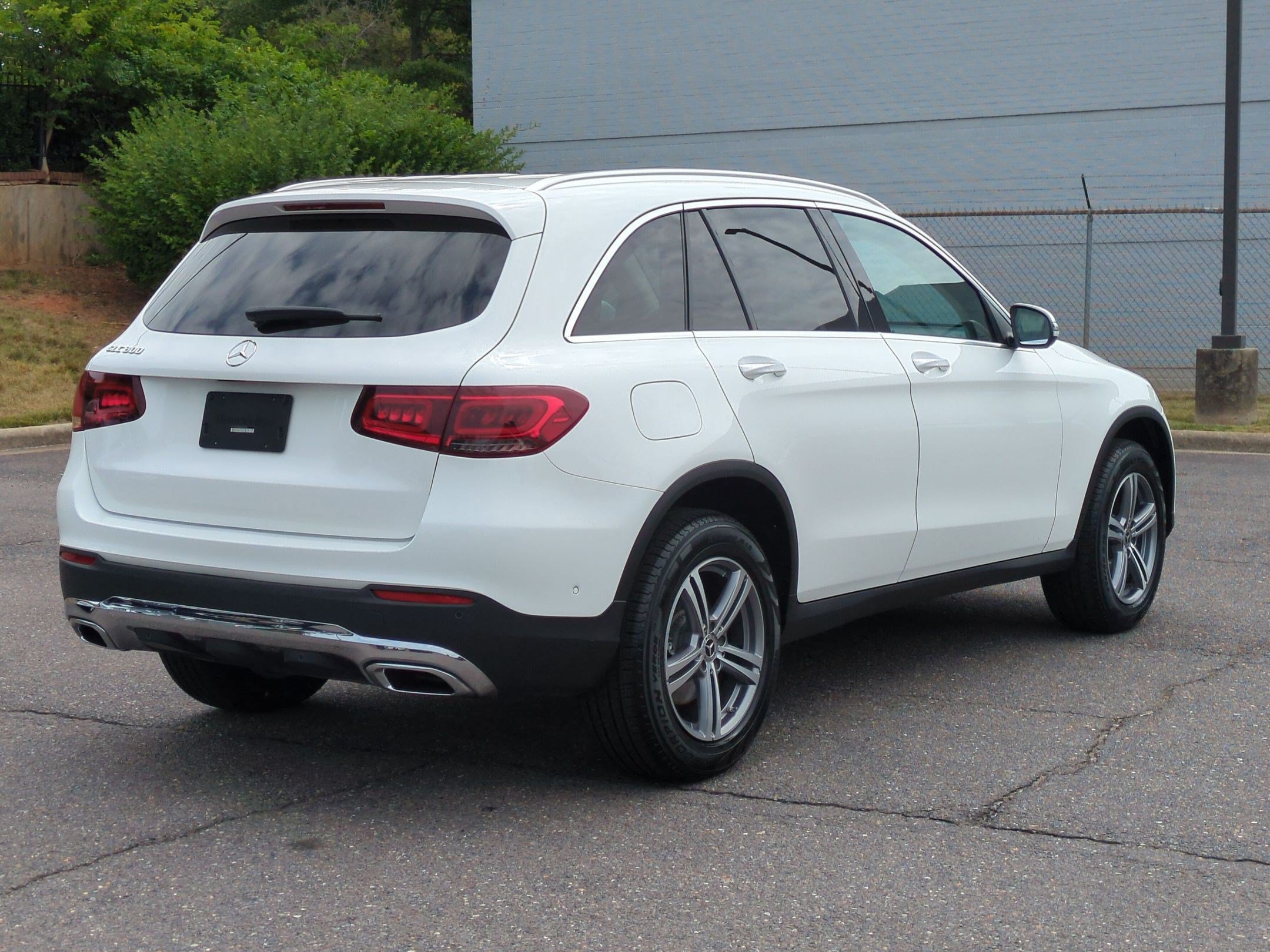 Certified 2022 Mercedes-Benz GLC 300 image 3