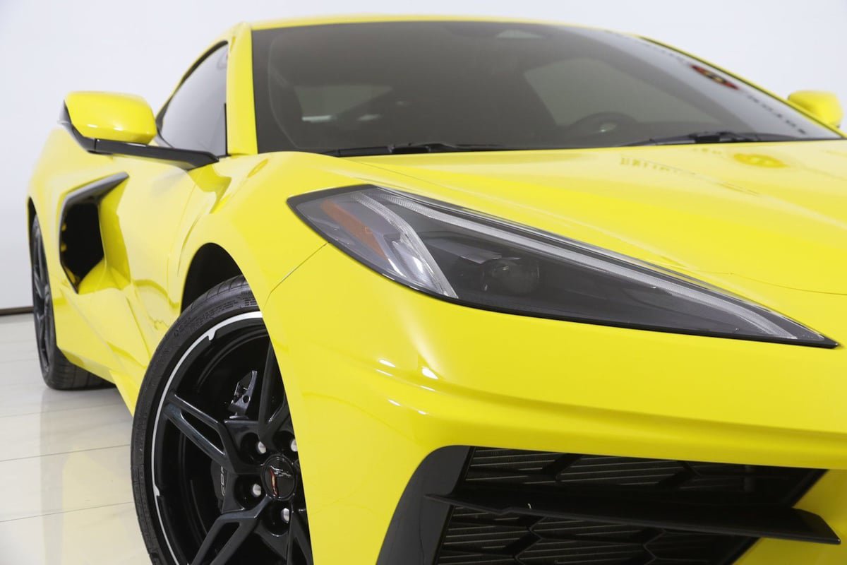 Used 2025 Chevrolet Corvette Stingray Premium Cpe w/ Stealth Interior Trim Package image 23