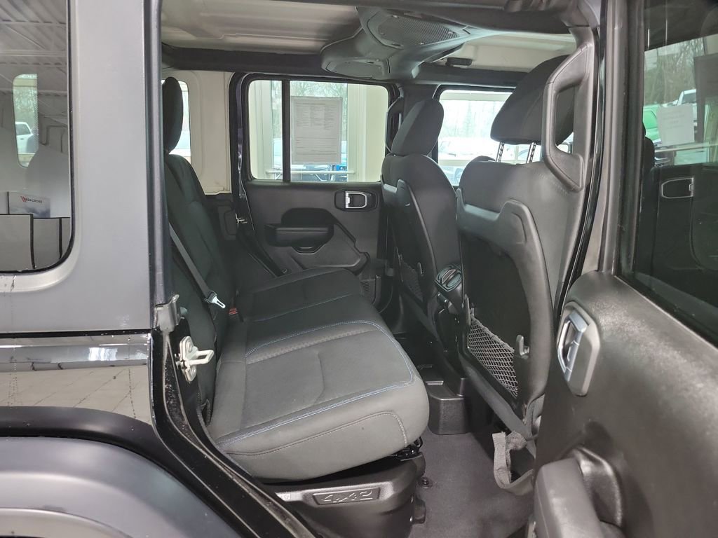 Used 2024 Jeep Wrangler Unlimited Rubicon 4xe image 24