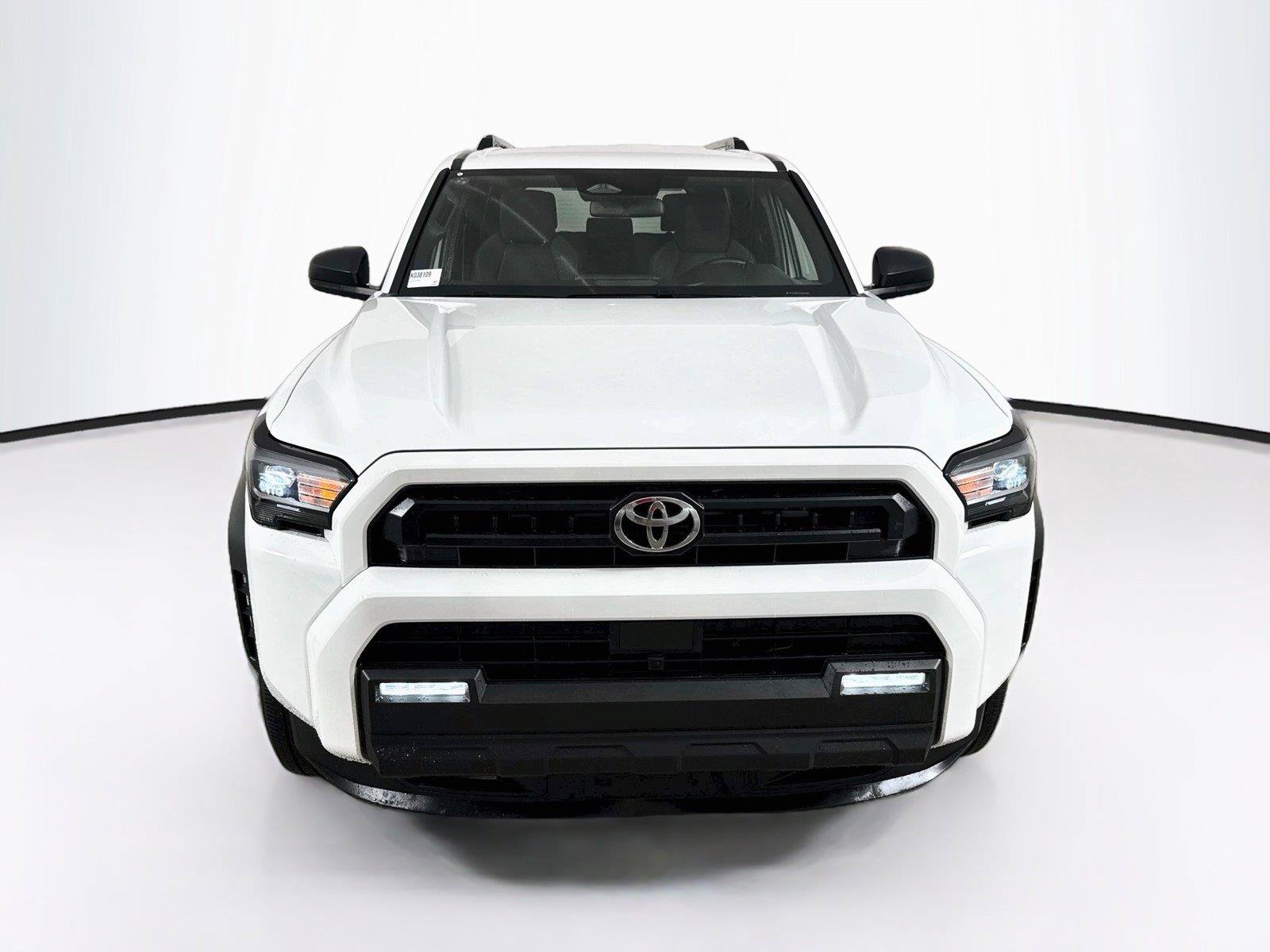 Used 2025 Toyota 4Runner SR5 AWD/4WD image 8