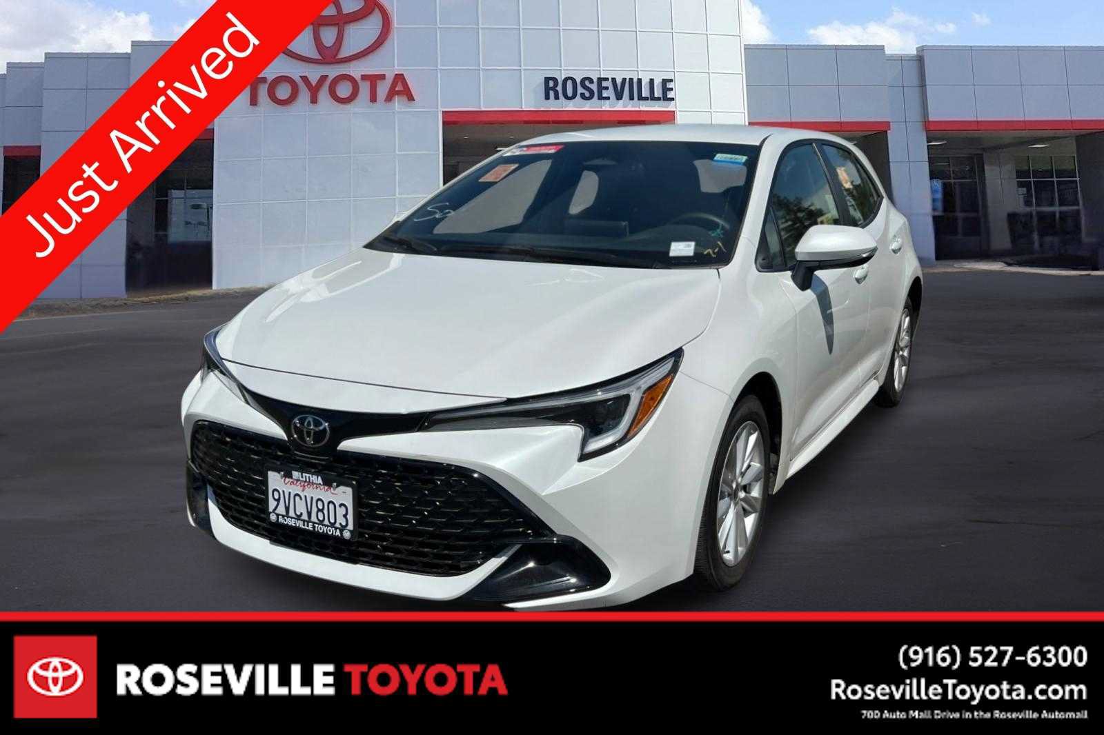 Used 2025 Toyota Corolla SE FWD image 1