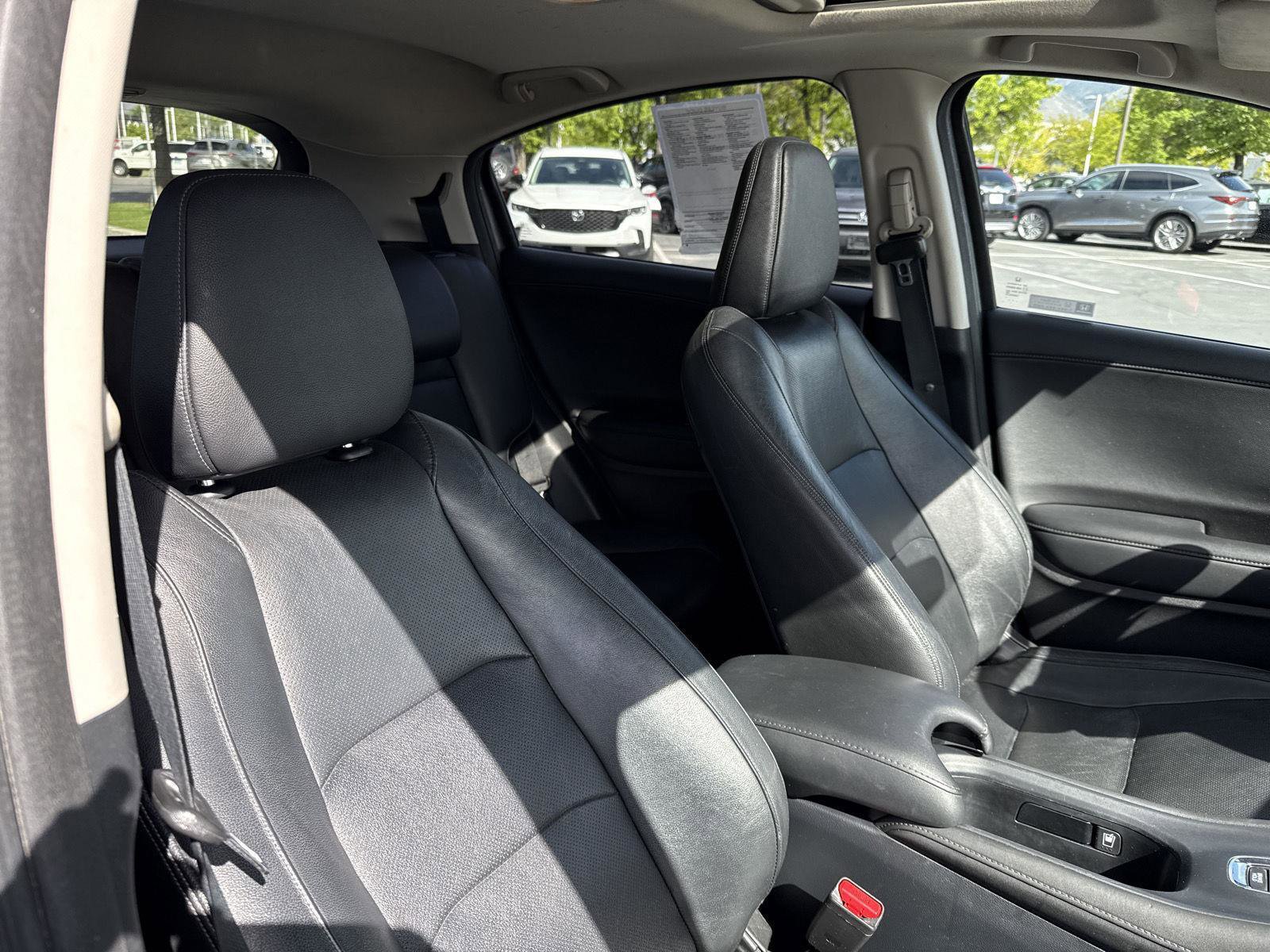 Used 2019 Honda HR-V Touring image 31