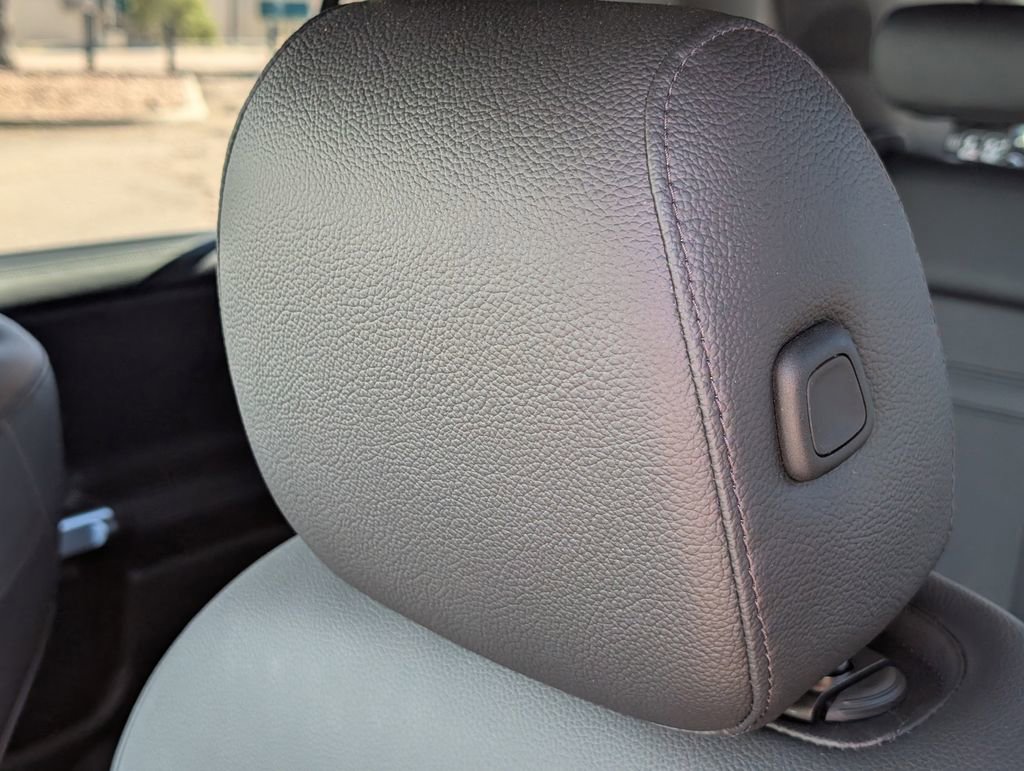 Used 2023 Mercedes-Benz GLB 250 4MATIC image 13