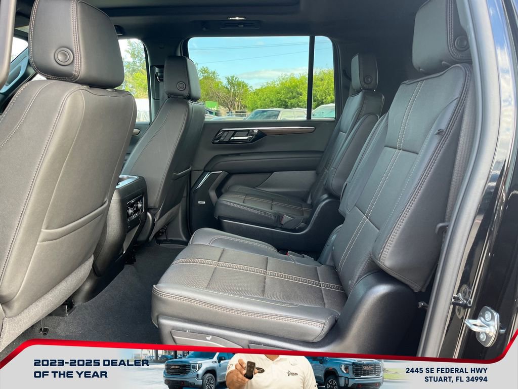 Used 2025 Chevrolet Suburban High Country w/ Sun And Tow Package image 11