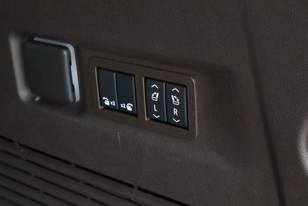 Certified 2024 GMC Yukon XL SLT w/ SLT Premium Package image 29