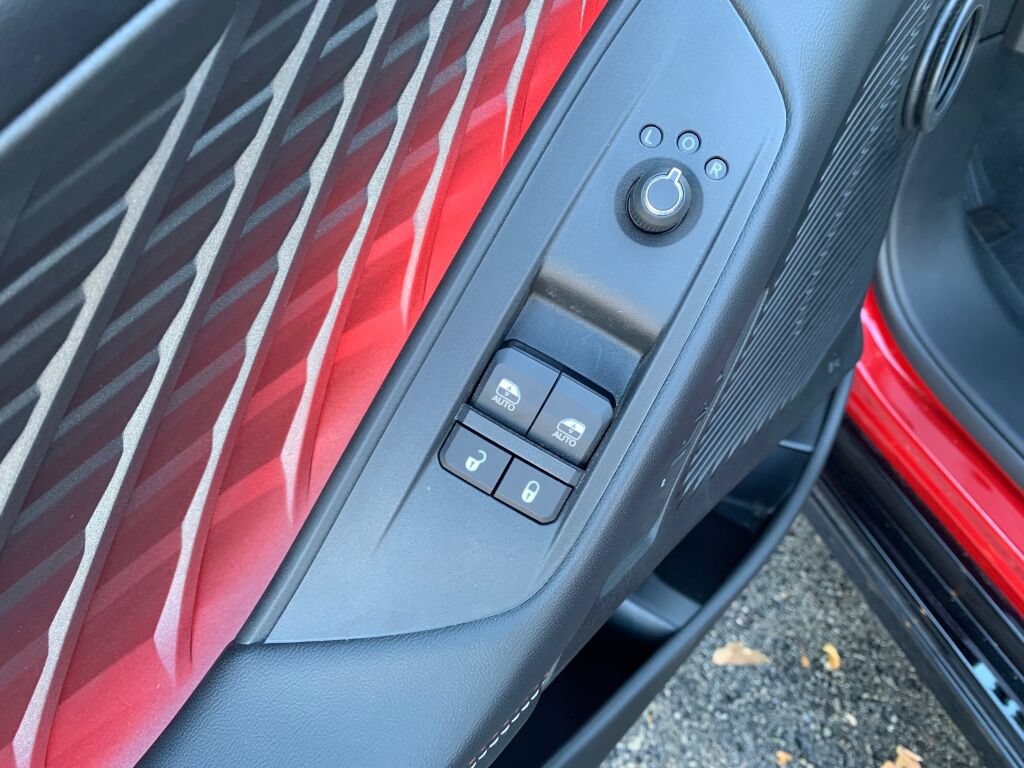 Used 2024 Dodge Charger Daytona R/T w/ Plus Group AWD/4WD image 16