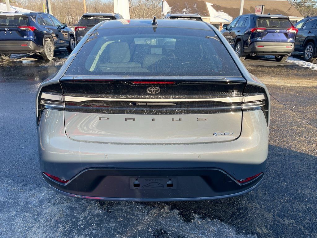 New 2026 Toyota Prius Plug-In Hybrid FWD image 4