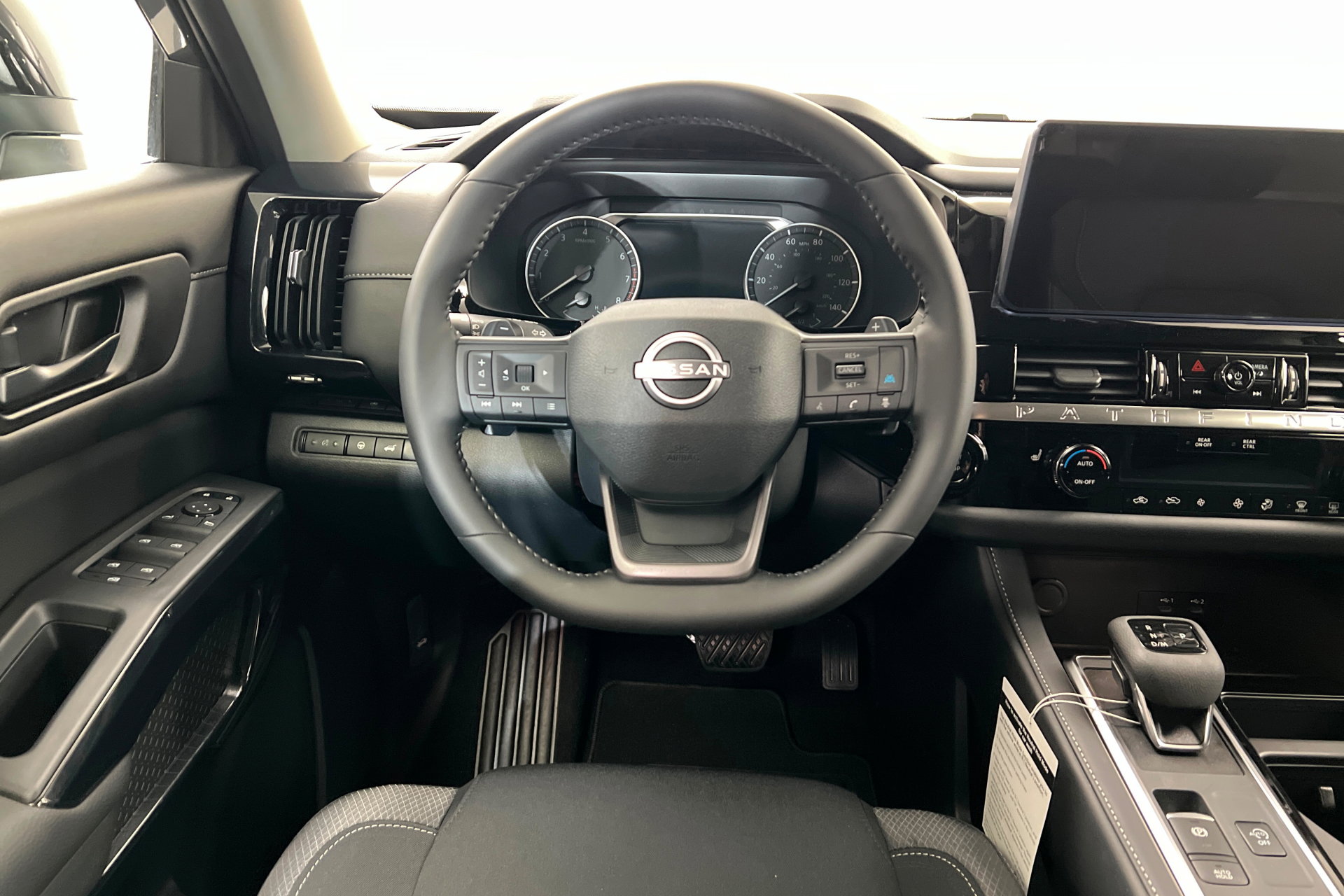 New 2026 Nissan Pathfinder SV image 12