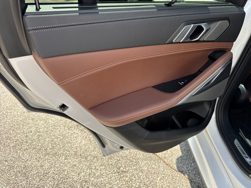 Used 2021 BMW X6 sDrive40i w/ Executive Package image 21