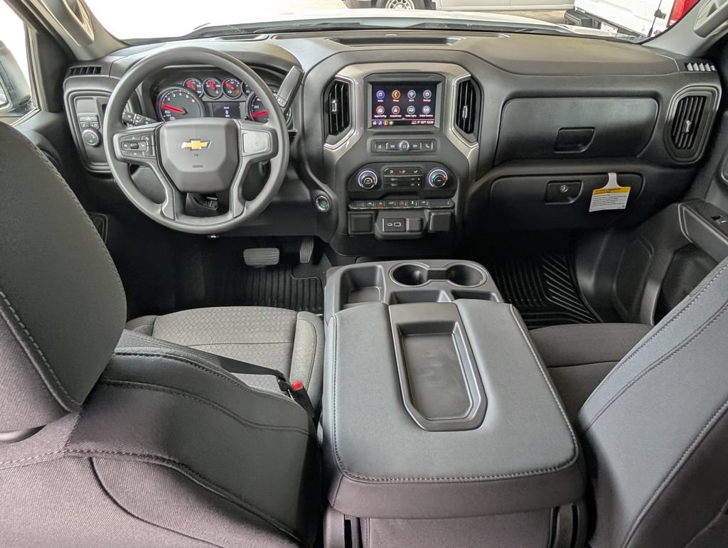 New 2026 Chevrolet Silverado 1500 Custom w/ LPO, Dark Essentials Package RWD image 5