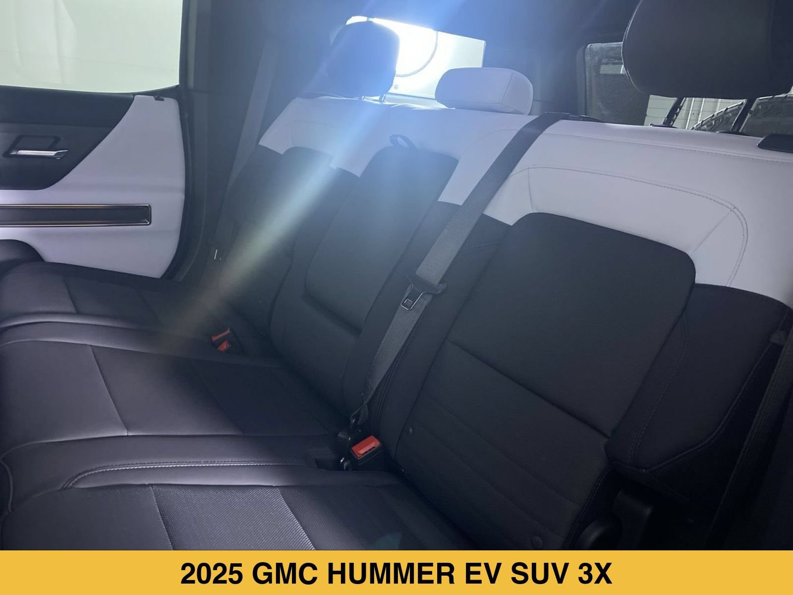 Certified 2025 GMC Hummer EV 3X AWD/4WD image 13