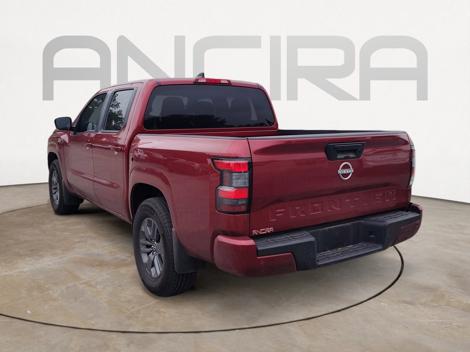 Used 2025 Nissan Frontier SV RWD image 4
