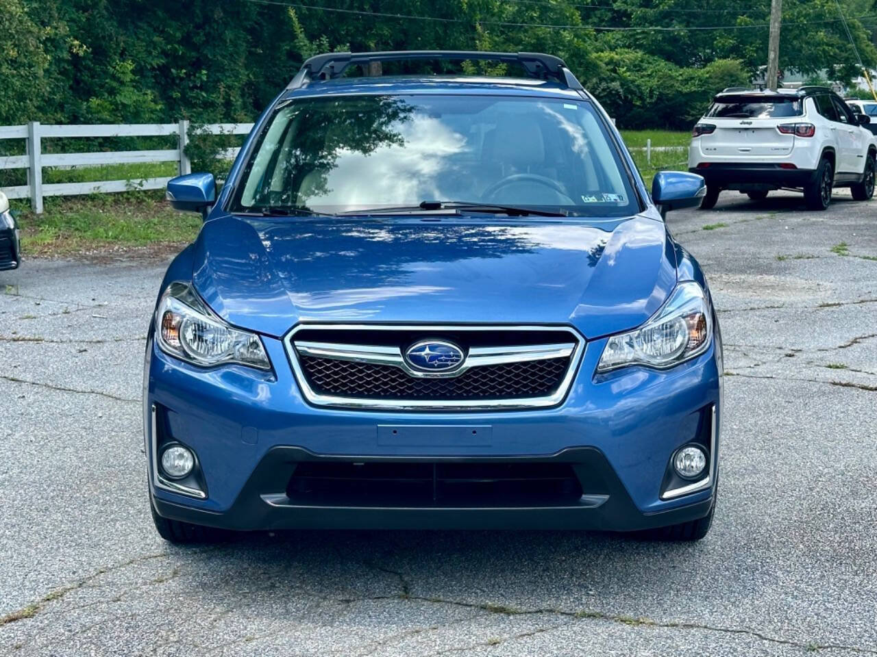 Used 2017 Subaru Crosstrek 2.0i Limited AWD/4WD image 3