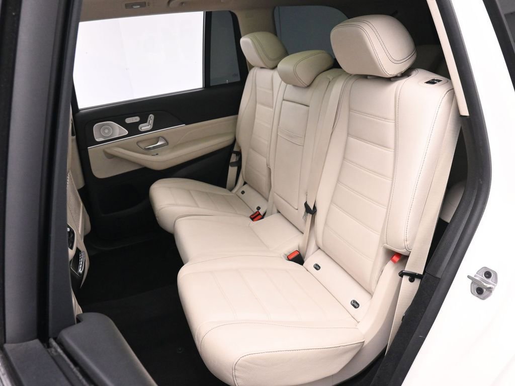 Used 2021 Mercedes-Benz GLS 450 4MATIC image 20