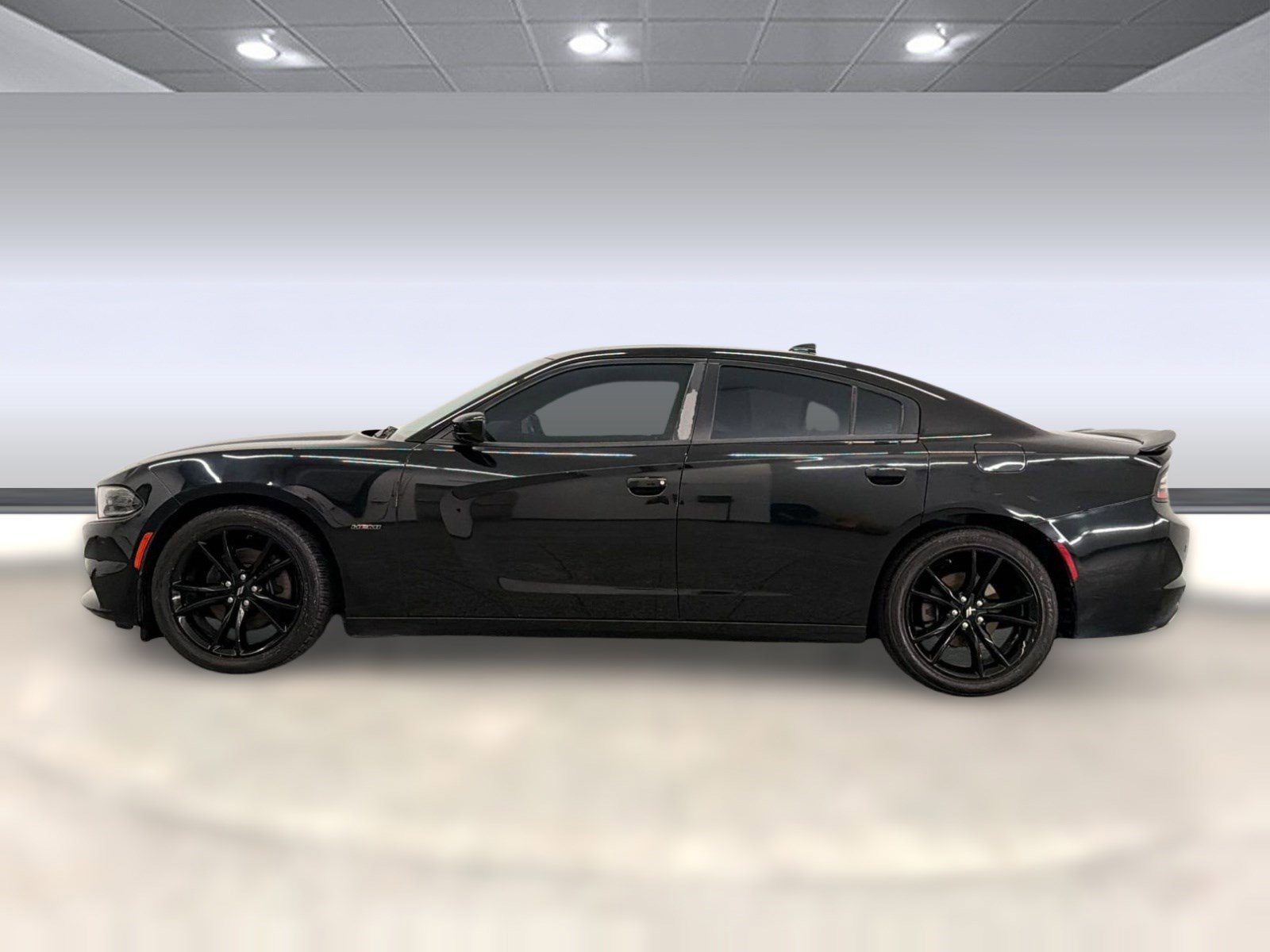 Used 2018 Dodge Charger R/T w/ Plus Group image 2
