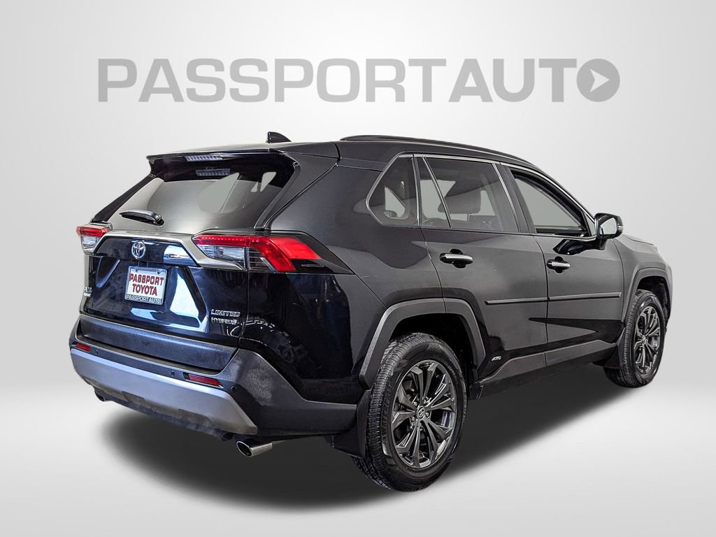 Used 2024 Toyota RAV4 Limited w/ Advanced Technology Package image 7