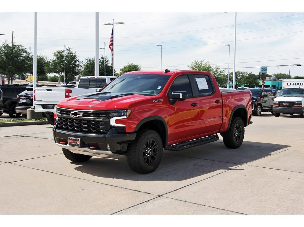 Used 2024 Chevrolet Silverado 1500 ZR2 w/ Technology Package image 2