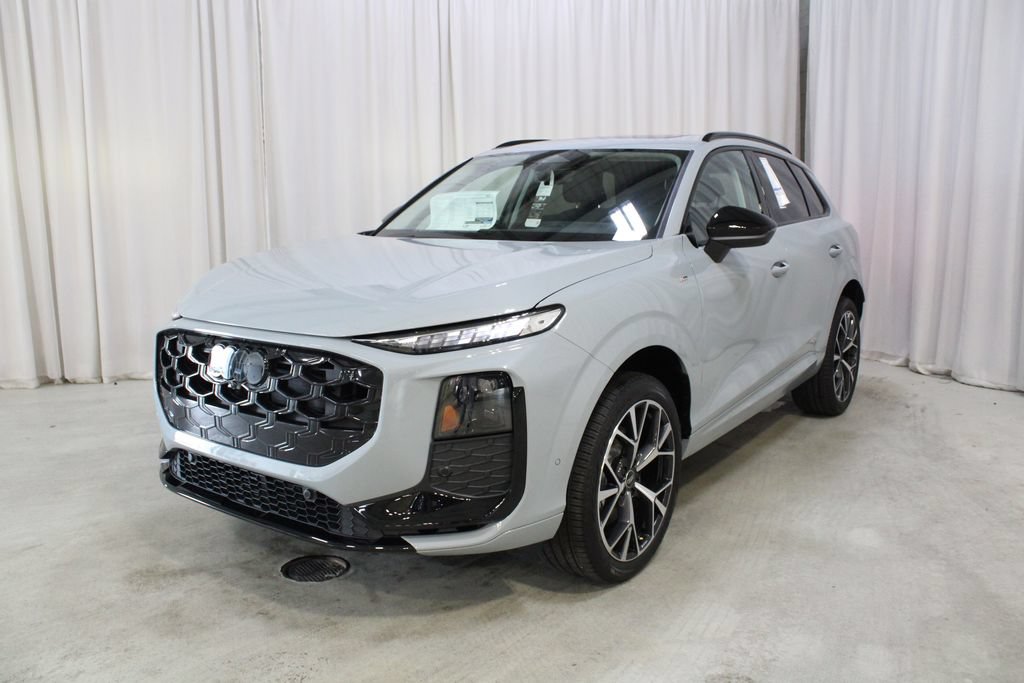 New 2026 Audi Q3 quattro 2.0T AWD/4WD image 36