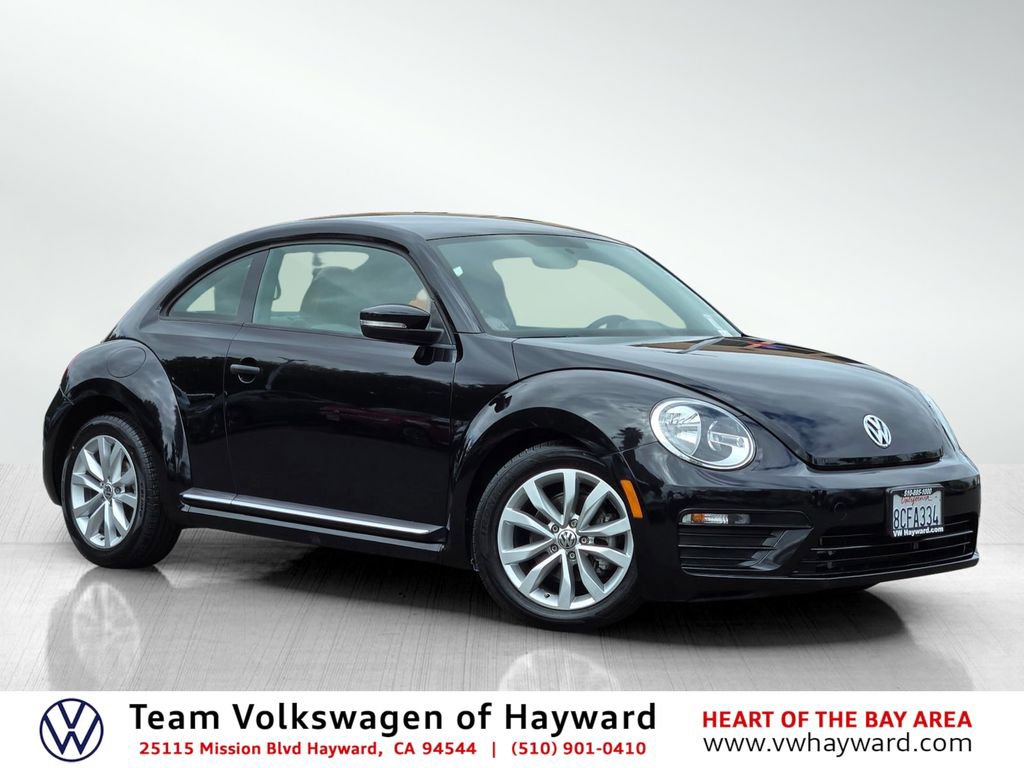 Used 2017 Volkswagen Beetle 1.8T S FWD image 1