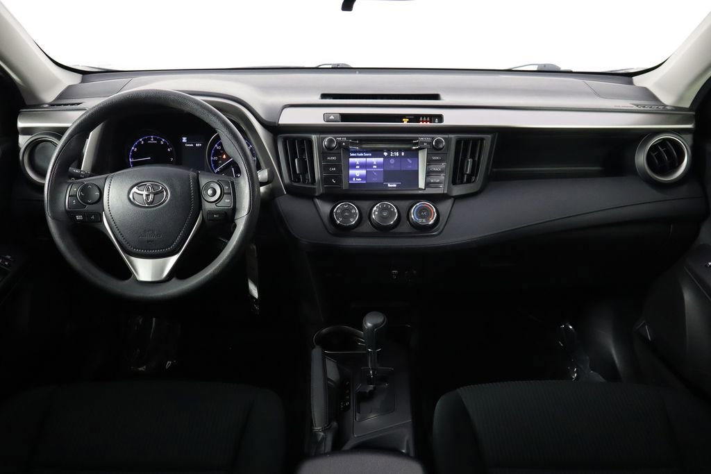 Used 2017 Toyota RAV4 LE image 14