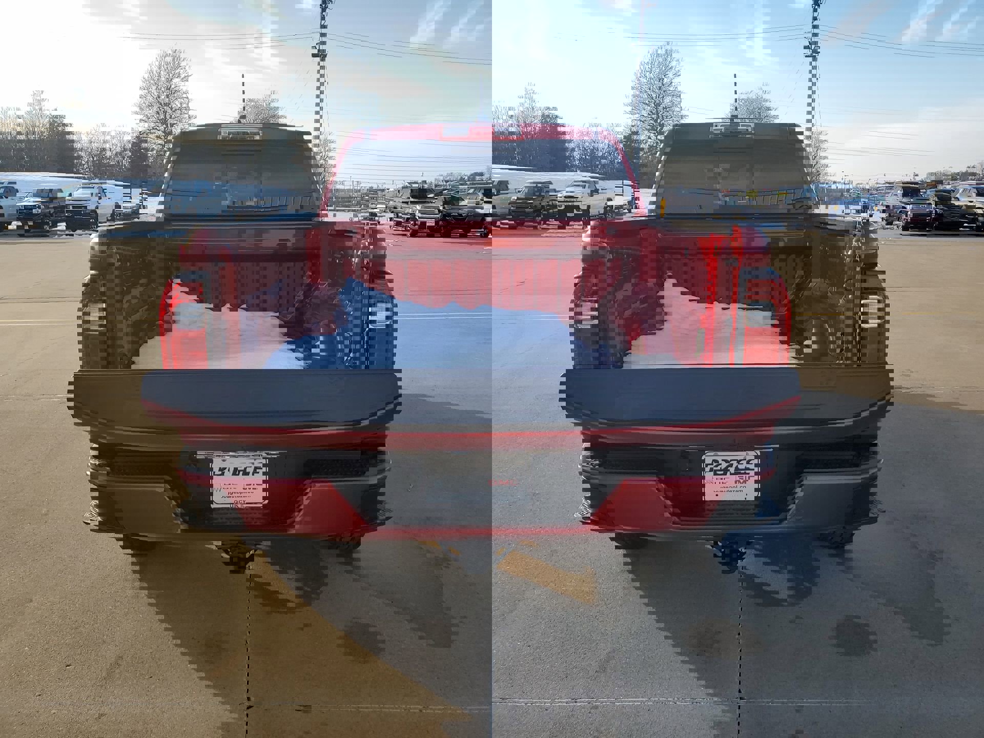 Used 2025 GMC Canyon AT4 w/ Technology Plus Package image 33