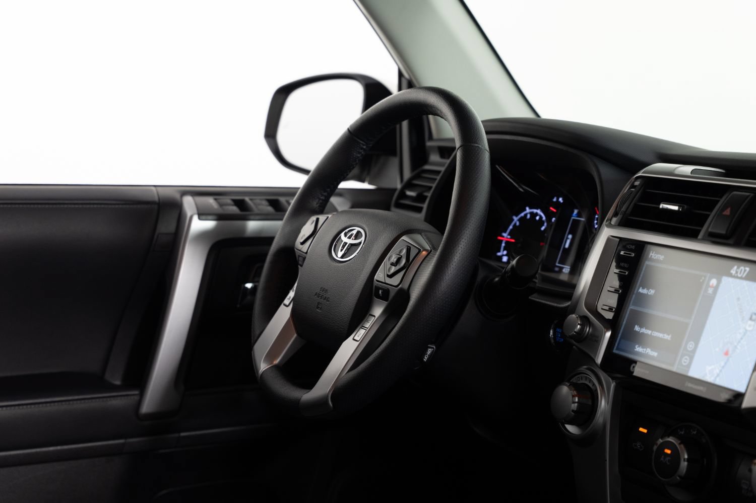 Used 2023 Toyota 4Runner SR5 Premium w/ Moonroof Package AWD/4WD image 24