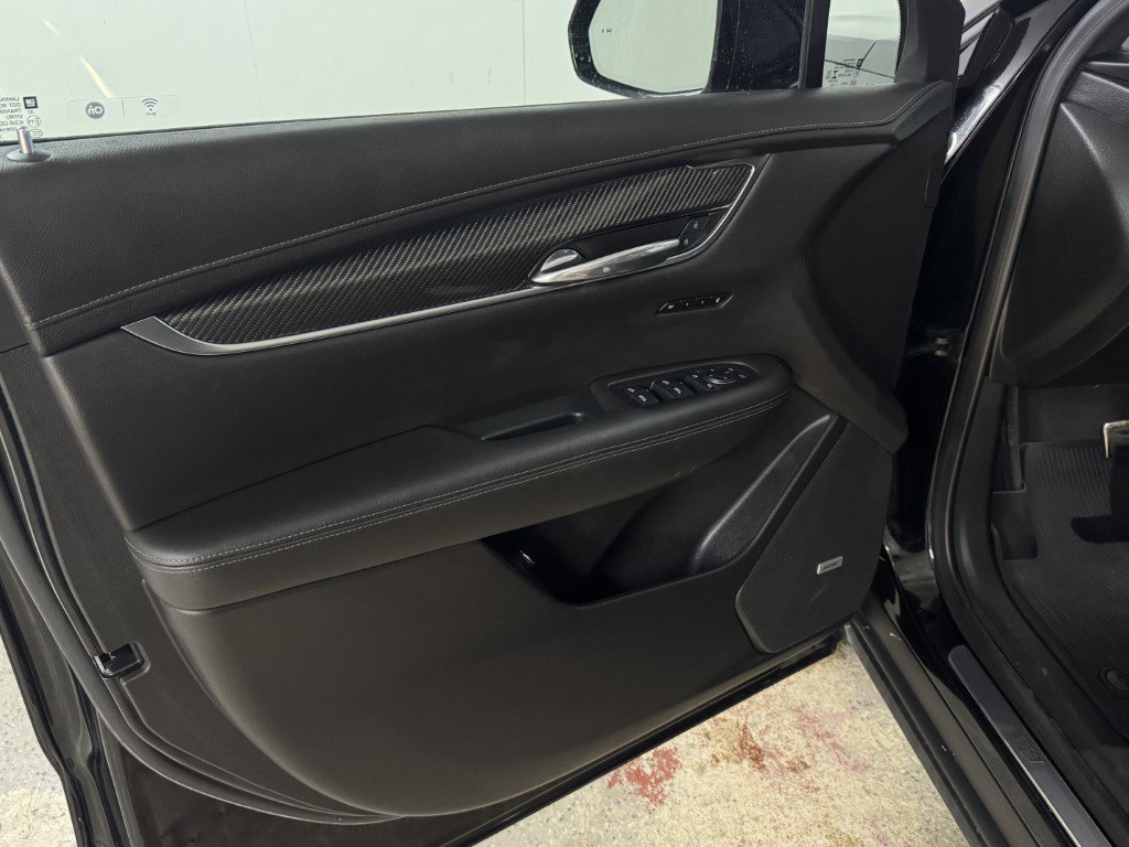 Used 2022 Cadillac XT6 Sport w/ Technology Package image 15