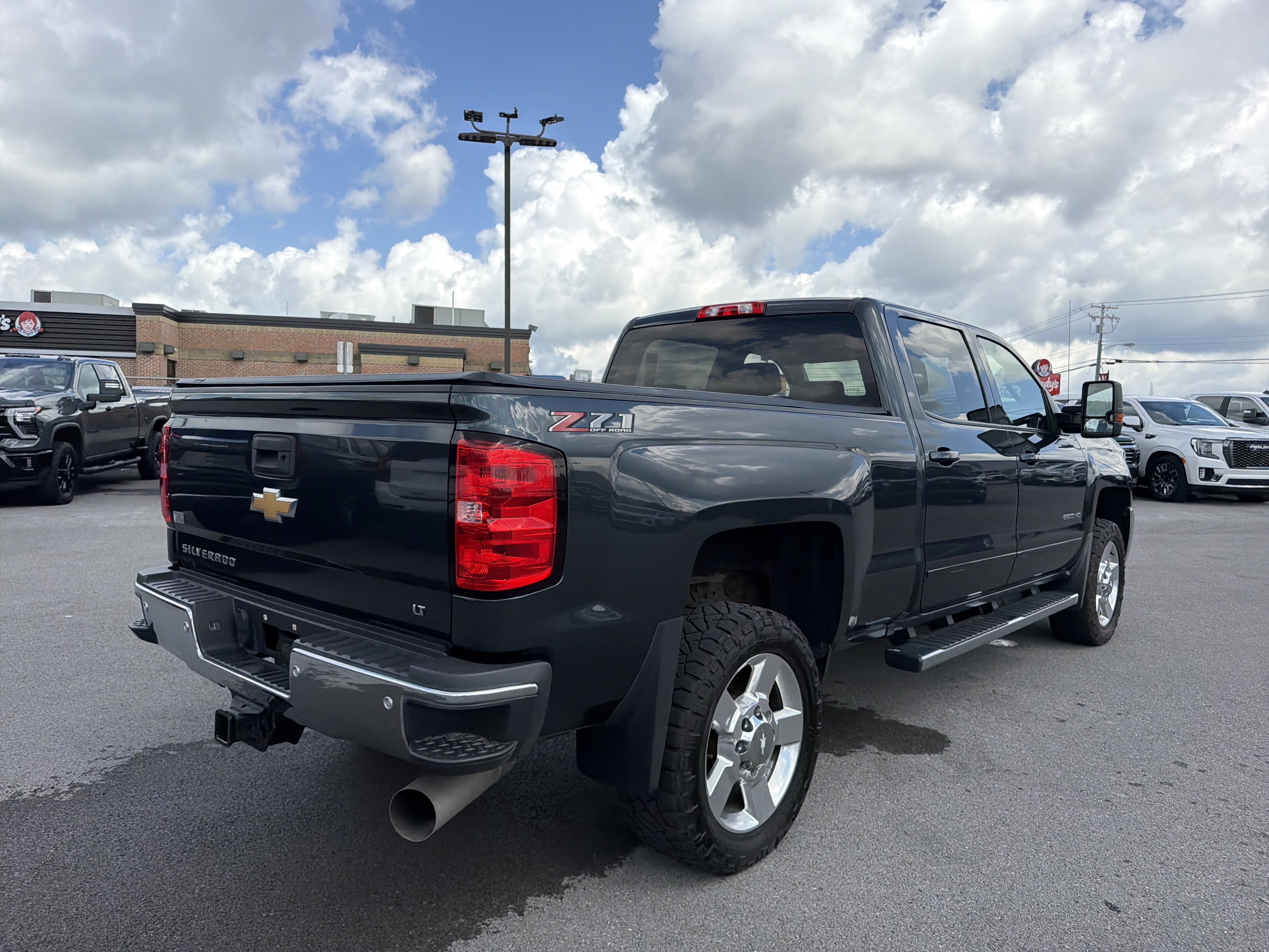 Used 2018 Chevrolet Silverado 2500 LT w/ LT Convenience Package AWD/4WD image 6