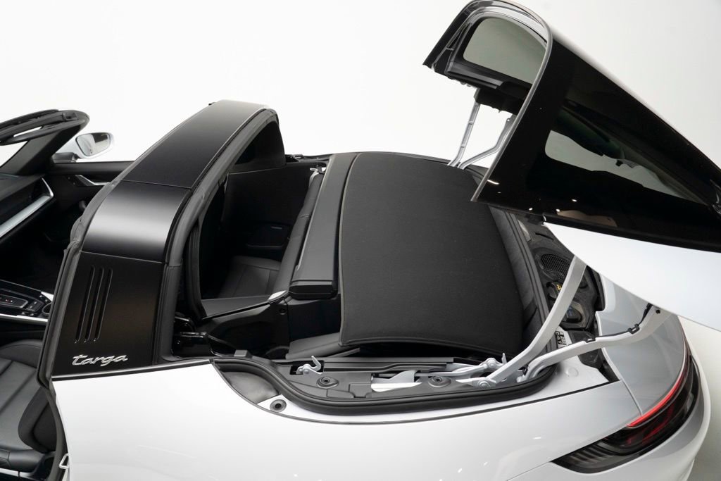 Used 2024 Porsche 911 Targa 4S w/ Premium Package image 53
