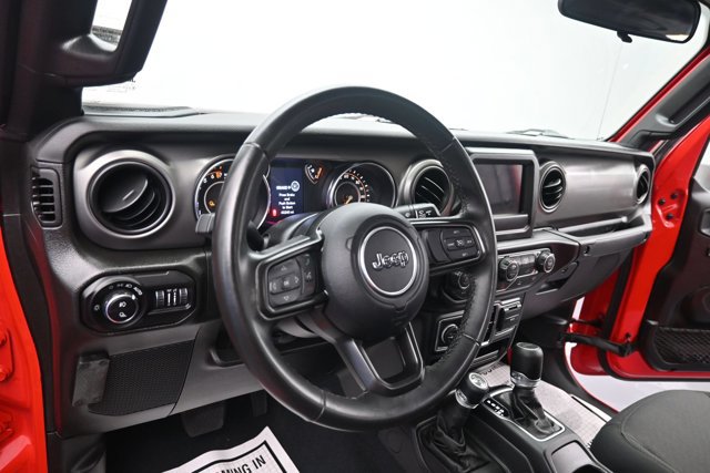 Used 2022 Jeep Gladiator Sport AWD/4WD image 12