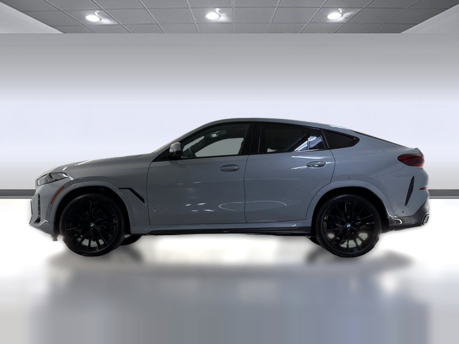 New 2026 BMW X6 xDrive40i w/ Executive Package AWD/4WD image 2