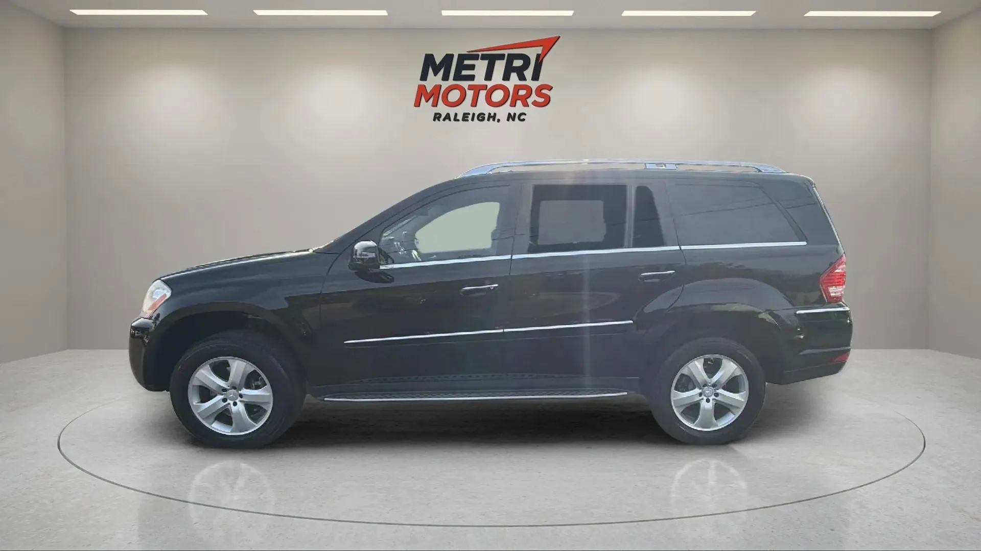 Used 2012 Mercedes-Benz GL 450 GL 450 4MATIC Sport Utility 4D image 8