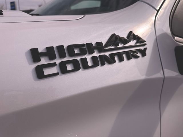 Used 2024 Chevrolet Silverado 1500 High Country w/ High Country Premium Package AWD/4WD image 32