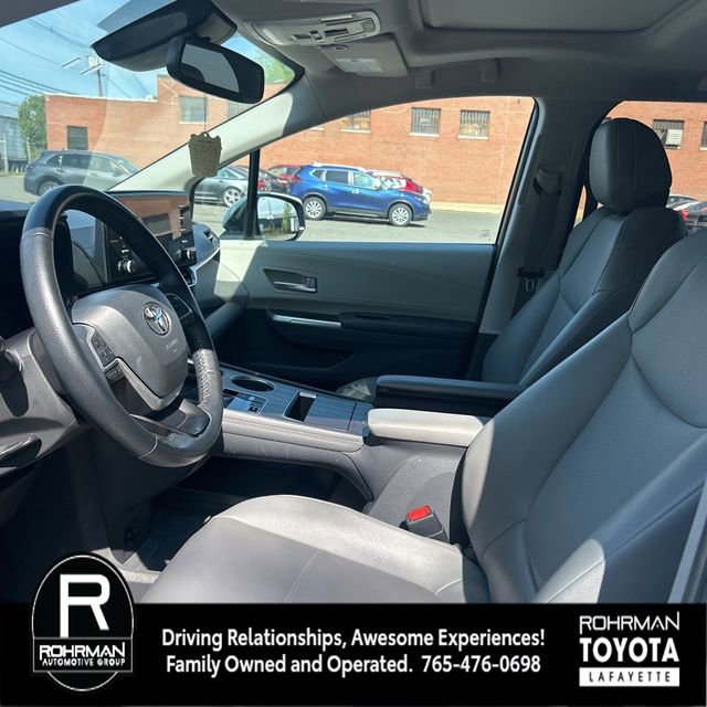 Used 2021 Toyota Sienna XLE FWD image 10