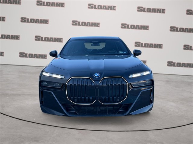 Certified 2026 BMW 750e xDrive w/ Executive Package image 8