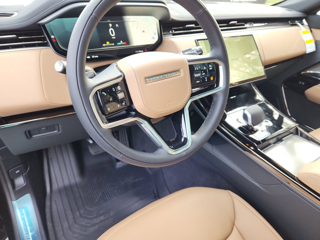 Used 2026 Land Rover Range Rover Sport SE image 15