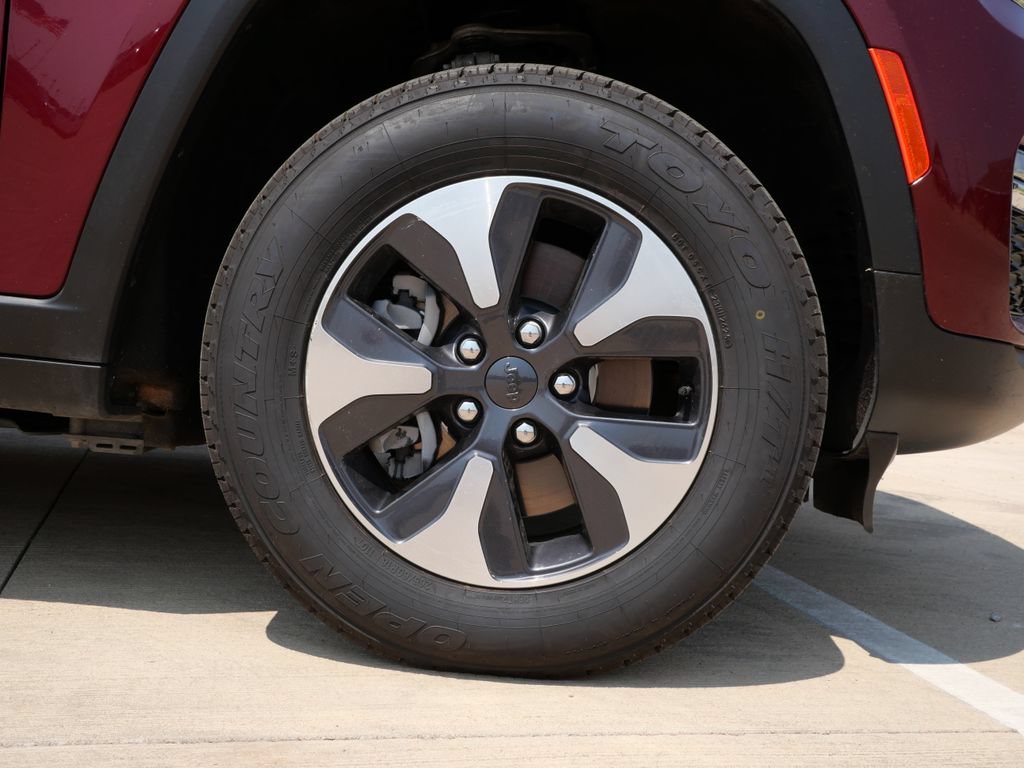 Used 2023 Jeep Grand Cherokee 4WD 4xe image 7