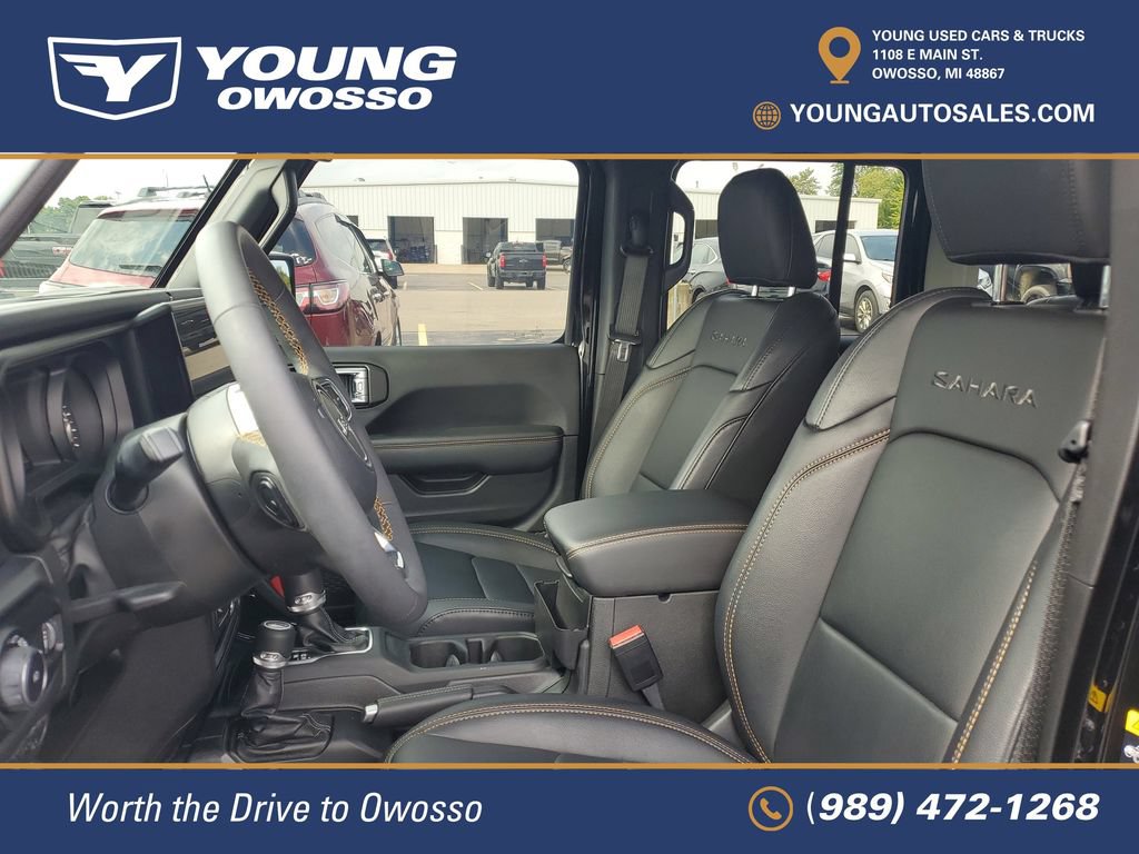 Used 2024 Jeep Wrangler Unlimited Sahara w/ Technology Group AWD/4WD image 8