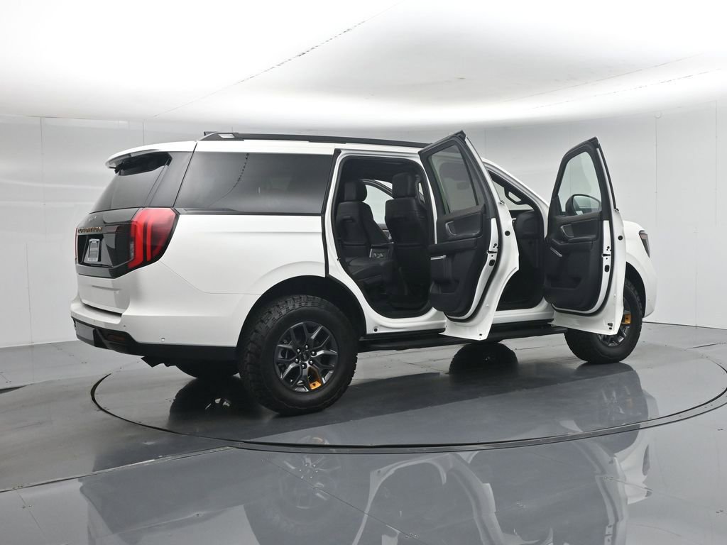 Used 2025 Ford Expedition Tremor AWD/4WD image 6