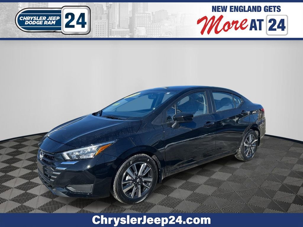 Used 2025 Nissan Versa SV w/ Trunk Package