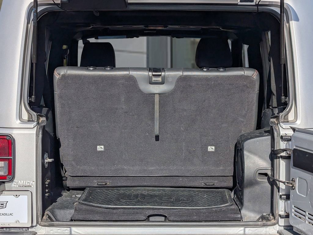 Used 2012 Jeep Wrangler Sahara image 17