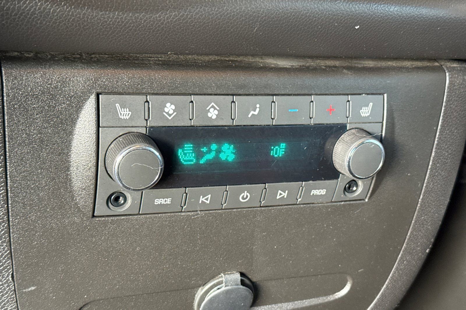 Used 2011 Chevrolet Tahoe LTZ AWD/4WD image 41