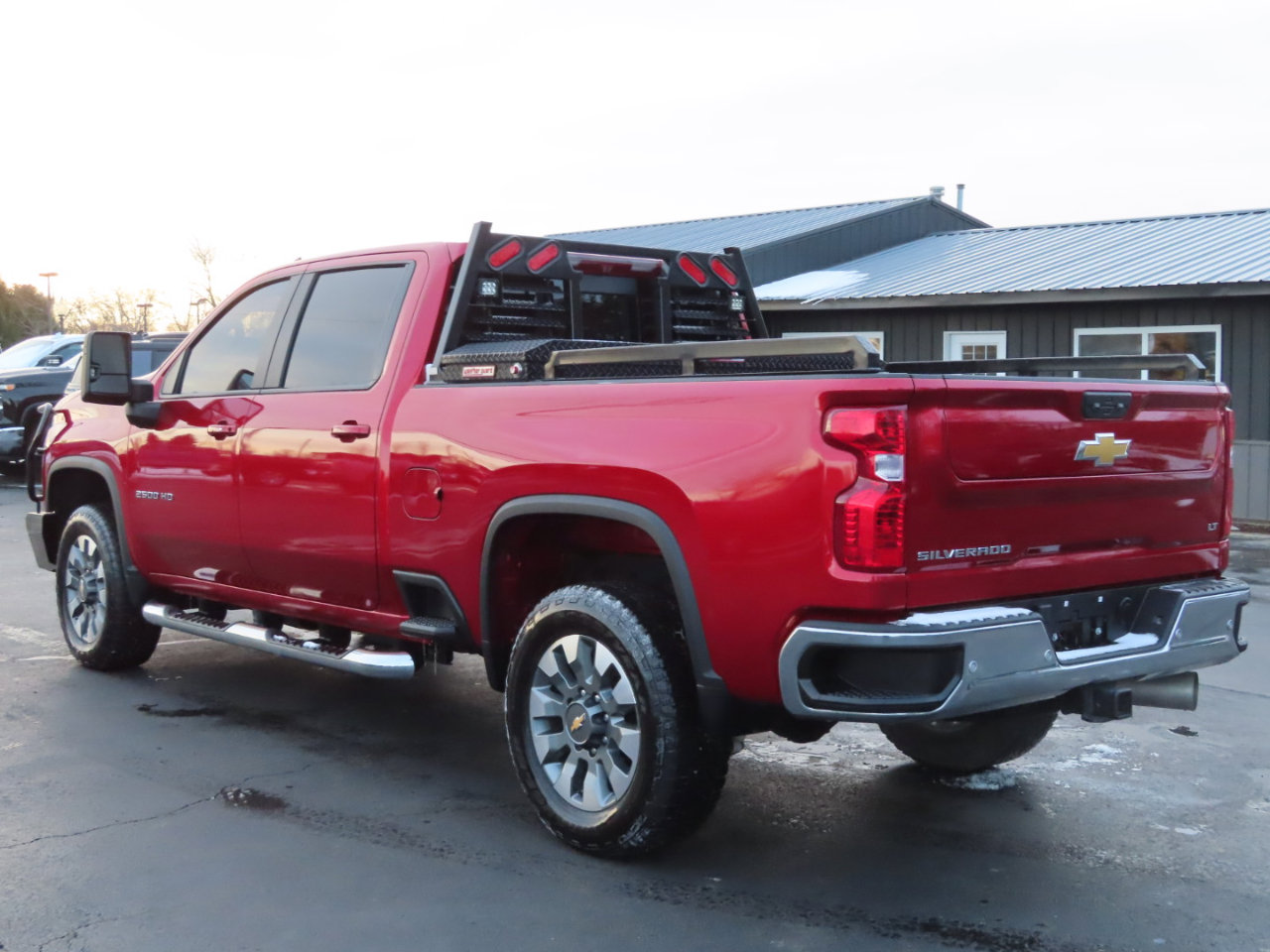 Used 2024 Chevrolet Silverado 2500 LT image 4