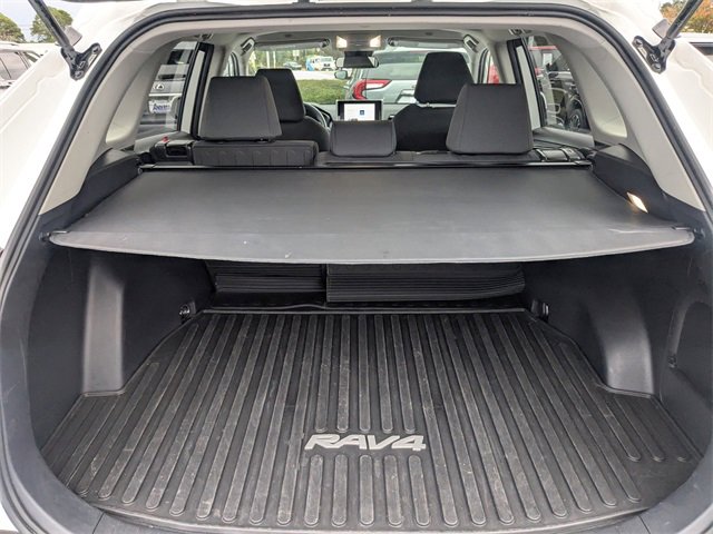 Used 2025 Toyota RAV4 XLE image 13