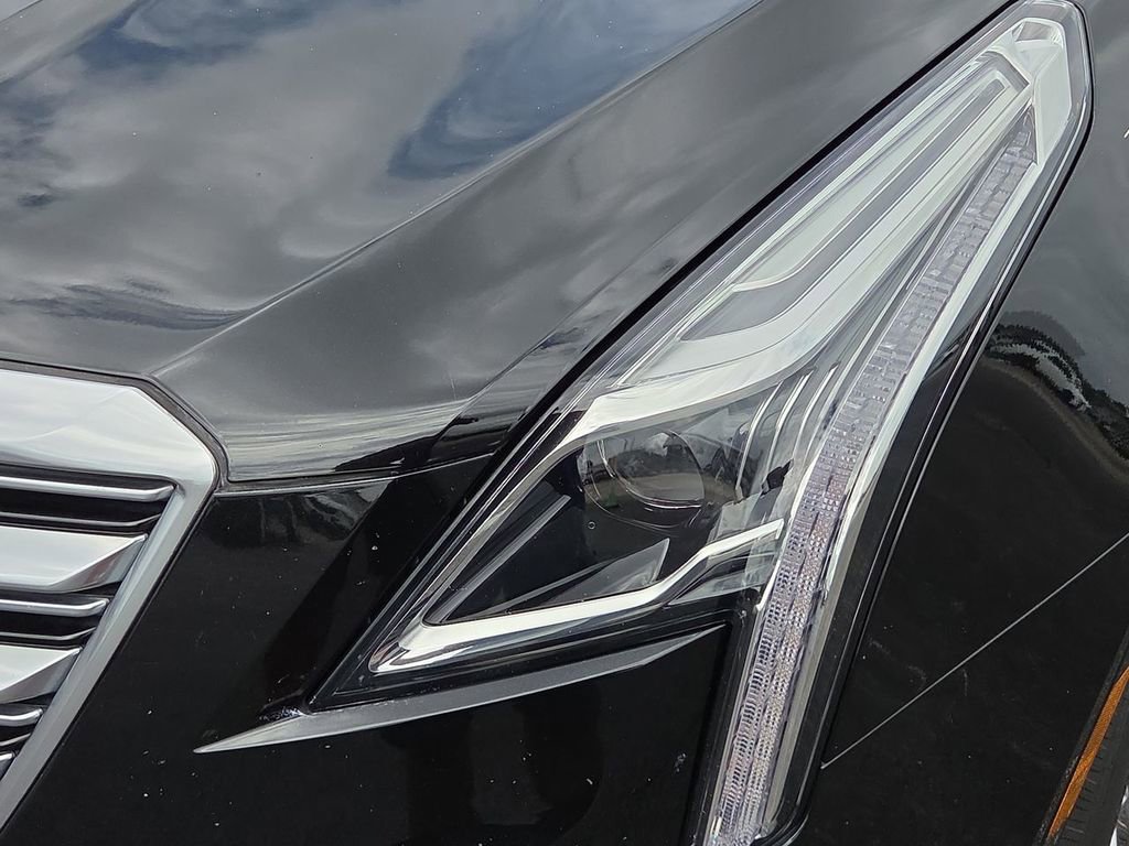 Used 2017 Cadillac XT5 Luxury w/ Driver Awareness Package image 21