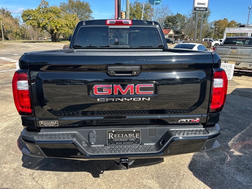Used 2023 GMC Canyon AT4 w/ AT4 Premium Package image 5