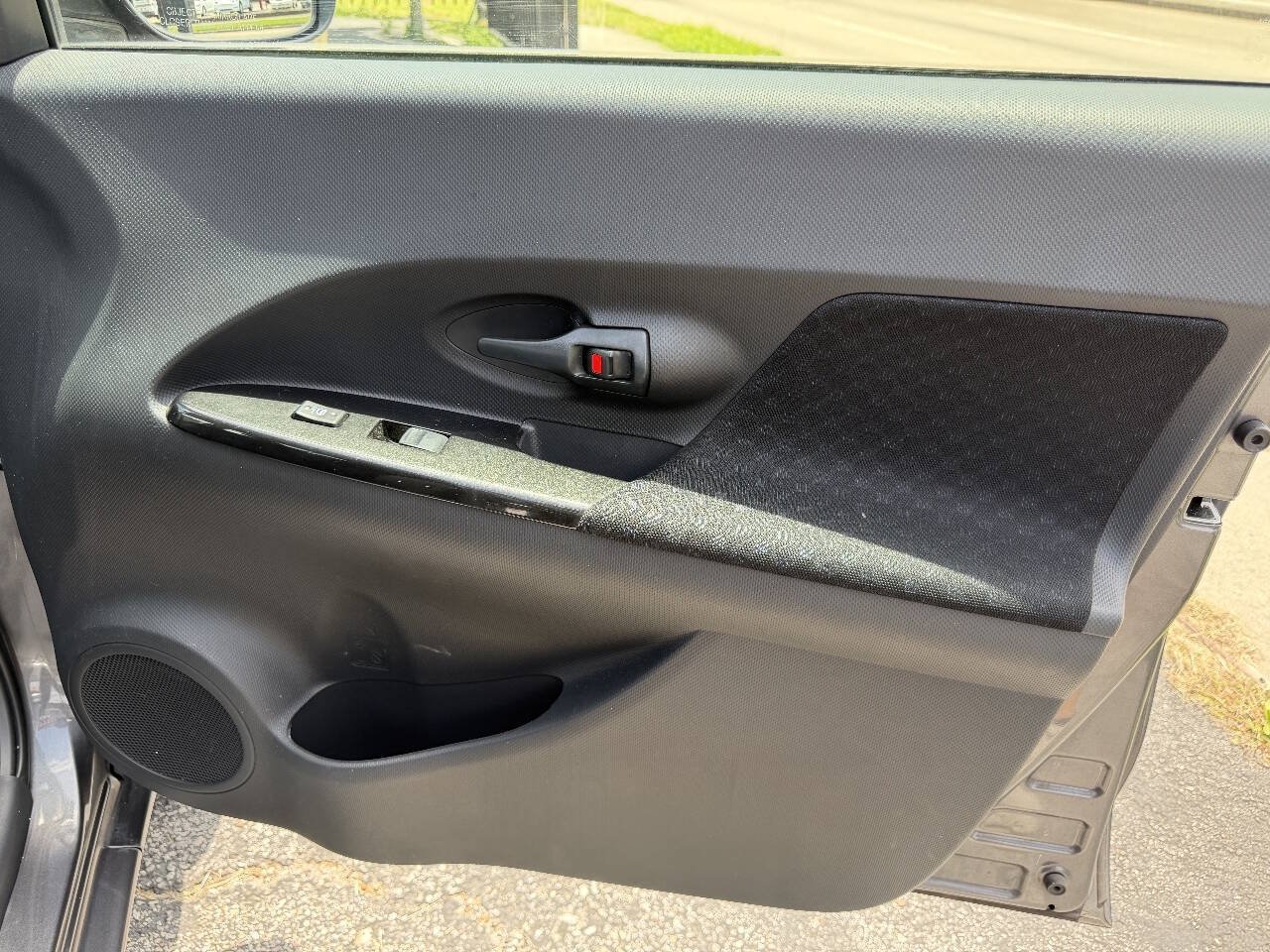 Used 2010 Scion xD FWD image 12