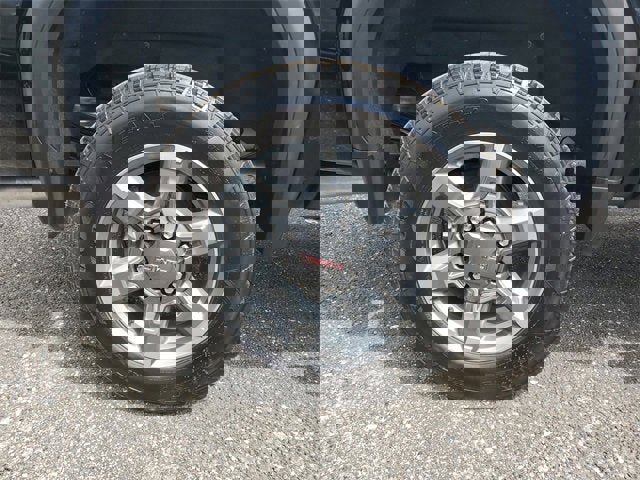 New 2025 GMC Sierra 2500 SLT w/ SLT Premium Package image 6